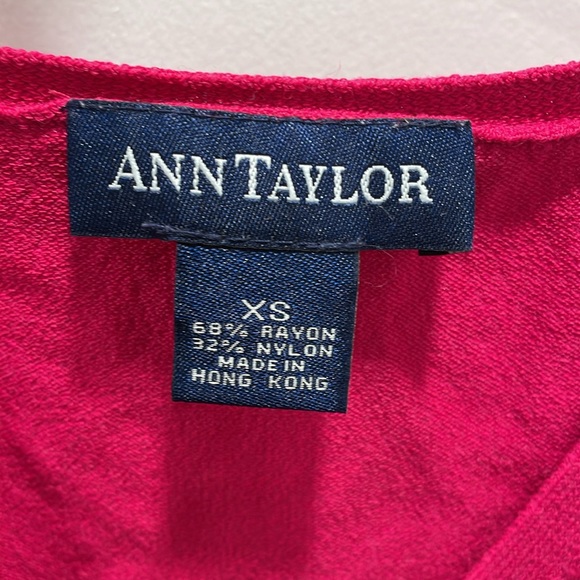 Ann Taylor top - Picture 2 of 6